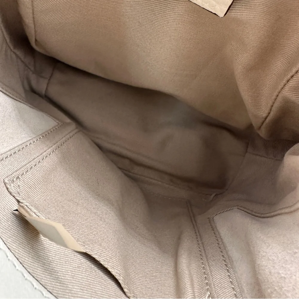 CHLOE
Suede Calfskin Mini Faye Backpack - Picture 6 of 16